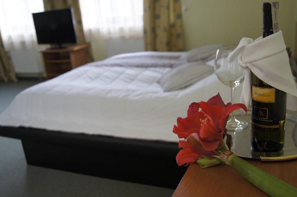 Hotel Jedlina Lublin Room photo